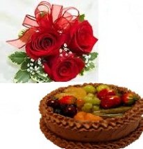 2 kg Chocolate fruit cake eggless with 5 roses