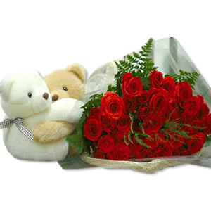 2 Teddies with 12 red roses bouquet