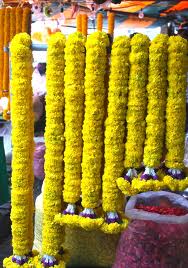 flower-garlands